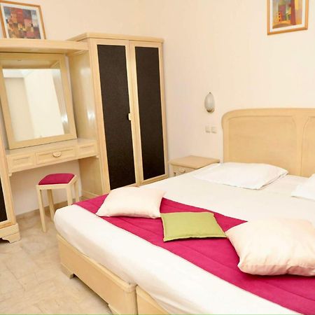 Appart Hotel Rodes Mezraia Luaran gambar